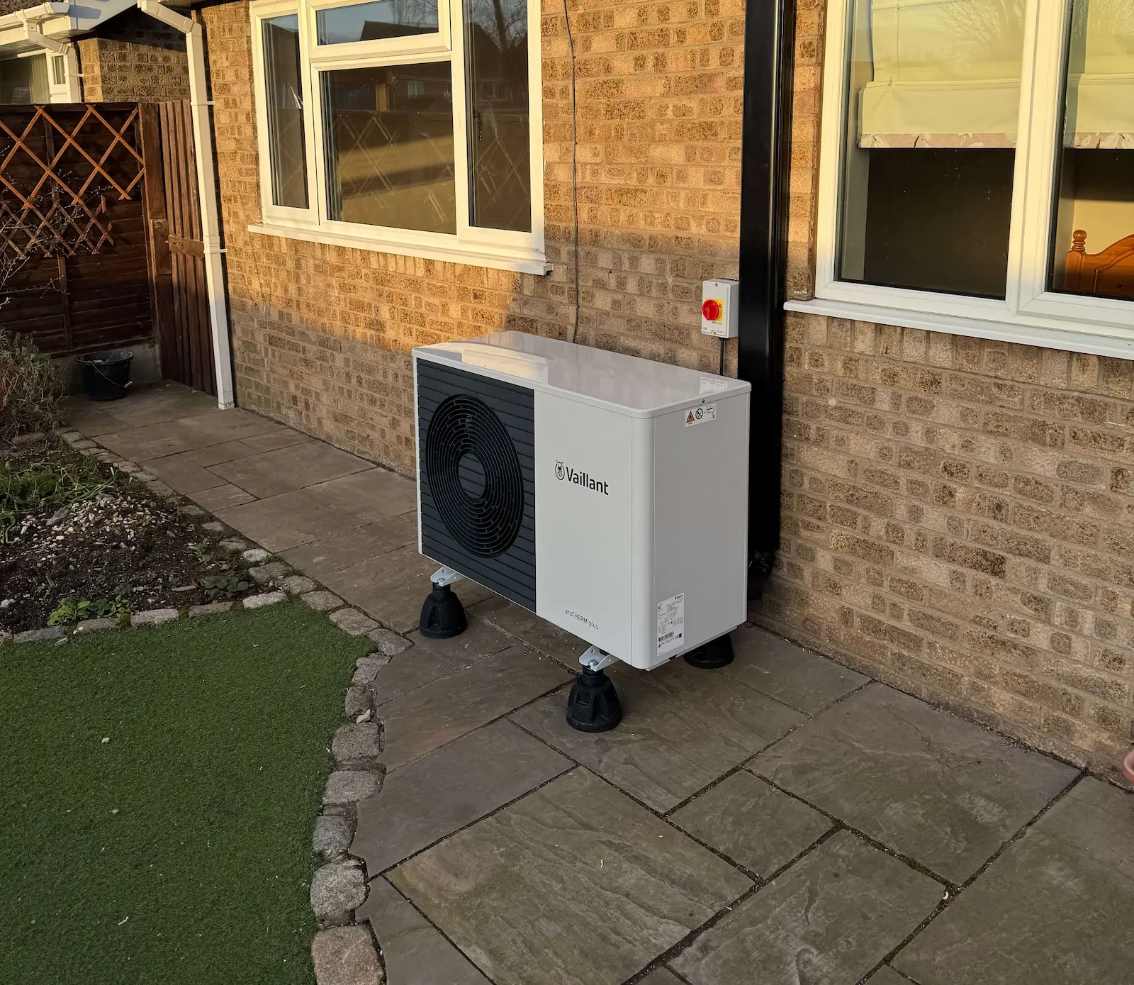 Air source heat pump installation by Vector Heat